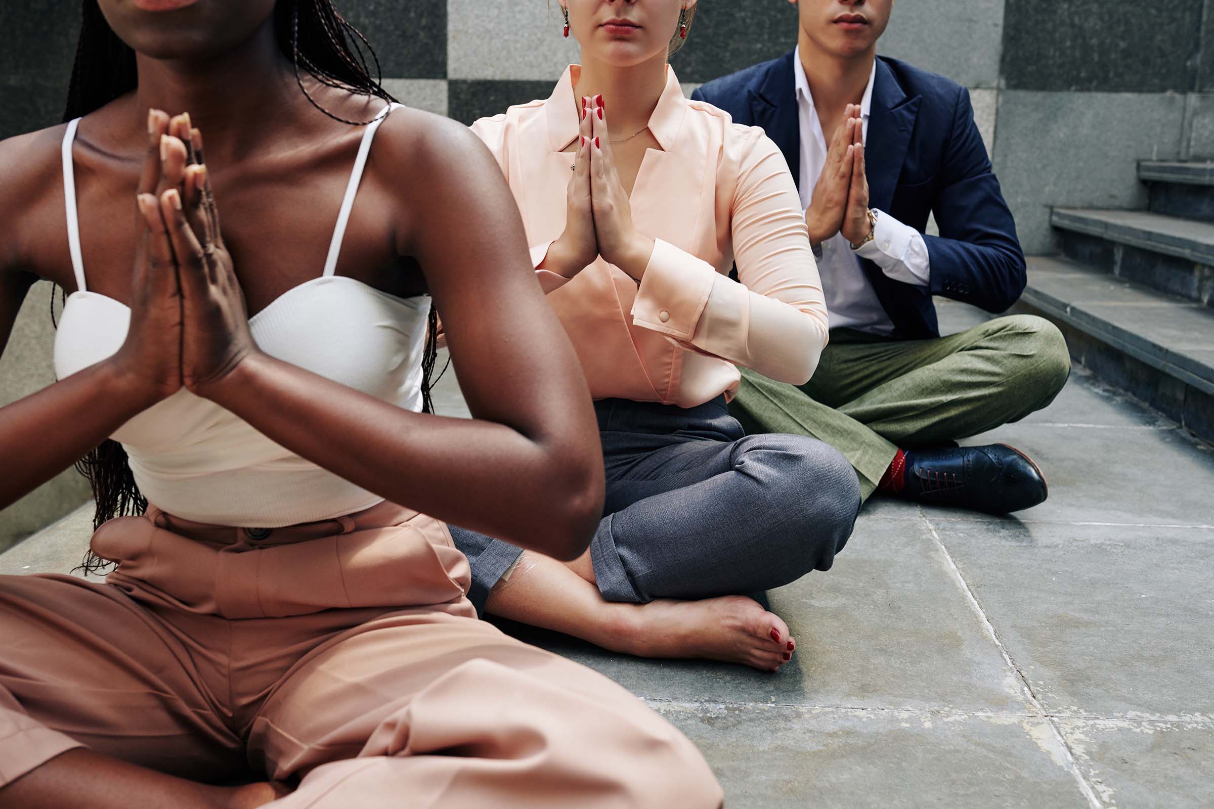 Meditando en grupo
